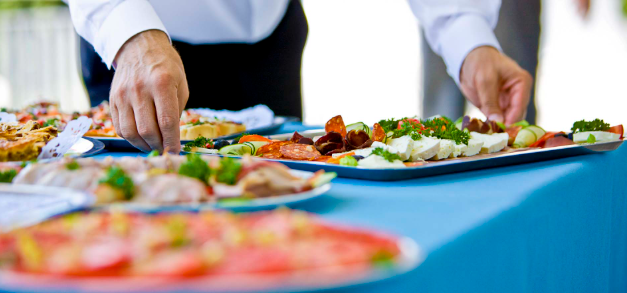 7 Common Mistakes to Avoid When Booking Healthy Catering for Your Event